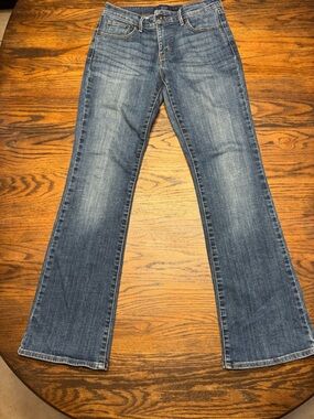 Levi's Classic Bootcut Stretch Denim Jeans Blue 5-Pocket Design Women